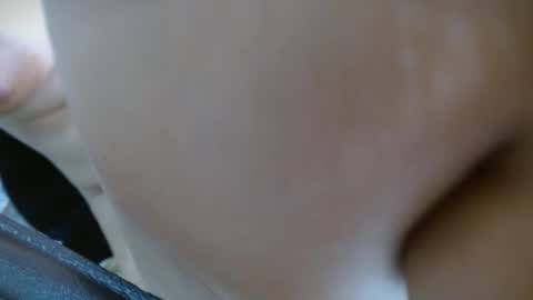 Snapshot of valentina_millers chatting on 09-26-25, 01:15 Valentina Millers online show from 09-26-25, 01:15