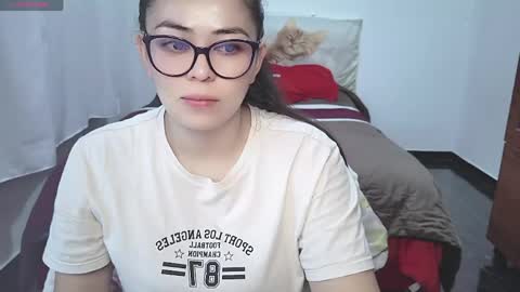 Snapshot of valentina_nappi96 chatting on 05-20-26, 11:55 VALE online show from 05-20-26, 11:55