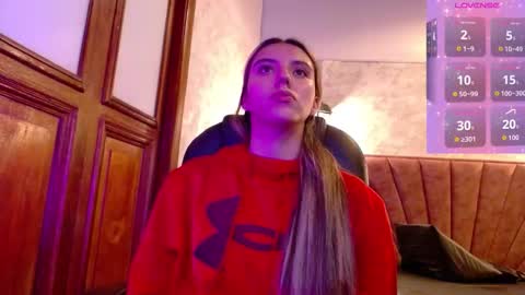 Snapshot of valentina_red18 chatting on 10-24-25, 09:55 Valentina online show from 10-24-25, 09:55