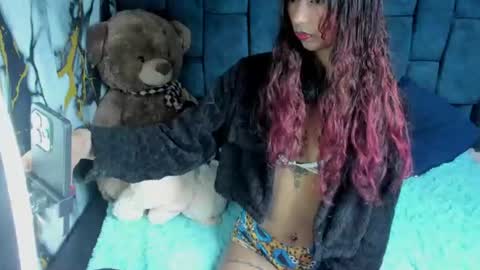valentinaklean1 online show from 07-05-26, 02:07