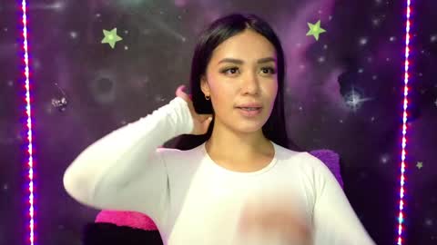 valentinarojass_ online show from 05-22-26, 07:41
