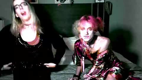 Snapshot of valentinas_dream chatting on 12-26-24, 11:10 Tina Bates online show from 12-26-24, 11:10