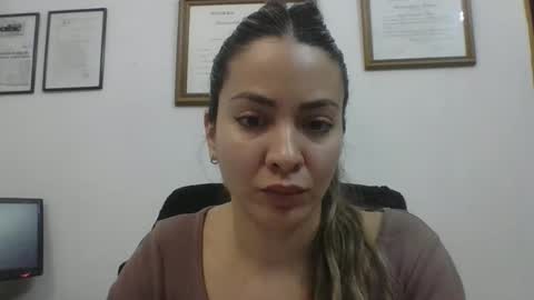 valentinaseleni24 online show from 10-17-25, 07:05