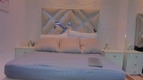 Snapshot of valentinasu_ chatting on 06-02-26, 11:34 VALENTINA online show from 06-02-26, 11:34