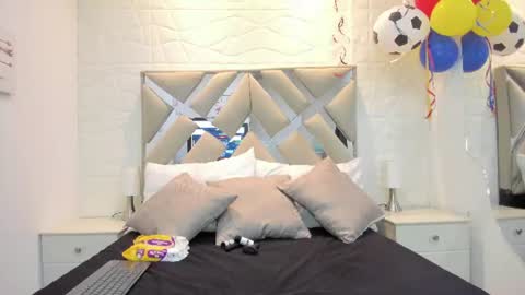 Snapshot of valentinasu_ chatting on 07-06-26, 11:51 VALENTINA online show from 07-06-26, 11:51