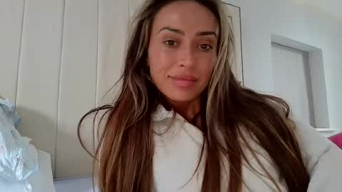 Snapshot of valentinazahra chatting on 07-13-26, 09:12 valentinazahra online show from 07-13-26, 09:12