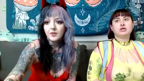 Snapshot of valentinevoss chatting on 10-20-25, 03:40 Valentine online show from 10-20-25, 03:40