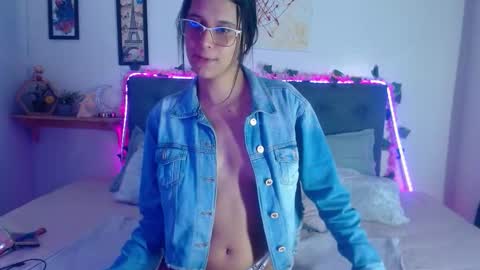 V A L E N T I N I online show from 11-06-25, 07:59