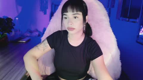 Snapshot of valentinna_5 chatting on 06-03-26, 06:05 Danielle Please help me to reach 300 thumbs up online show from 06-03-26, 06:05
