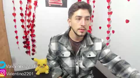 Snapshot of valentino2201 chatting on 02-21-25, 01:22 valentino online show from 02-21-25, 01:22