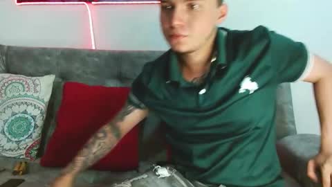 Snapshot of valentino_bel chatting on 11-17-25, 03:18 Nick online show from 11-17-25, 03:18