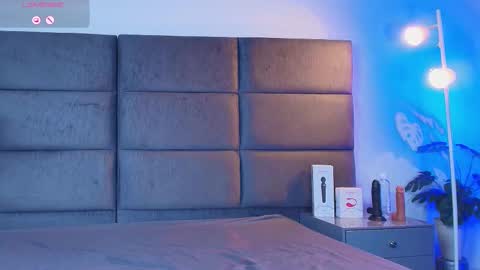 valentino moon online show from 02-26-26, 01:15