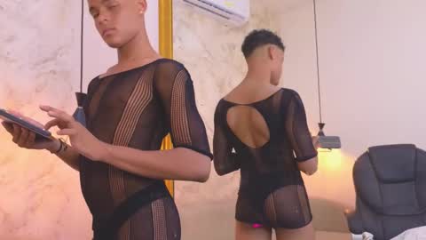 valentino_thompson online show from 10-03-25, 08:50