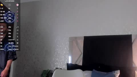 Valentino online show from 12-04-24, 09:07