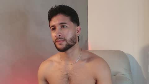 Valentino online show from 02-09-25, 12:39