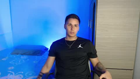 VALENTINO online show from 01-05-26, 10:57