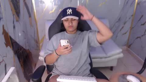 valeri_harpers4 online show from 11-25-25, 02:17