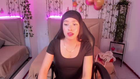 Snapshot of valeria_dark_ chatting on 05-13-26, 07:33 valeria online show from 05-13-26, 07:33