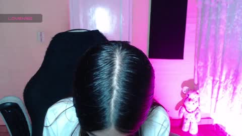 Snapshot of valeria_mendozza chatting on 01-16-25, 12:02 online show from 01-16-25, 12:02