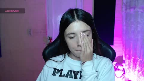 Snapshot of valeria_mendozza chatting on 02-05-25, 08:43 online show from 02-05-25, 08:43