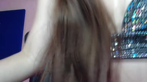 Snapshot of valeria_mendozza chatting on 02-23-25, 09:00 online show from 02-23-25, 09:00