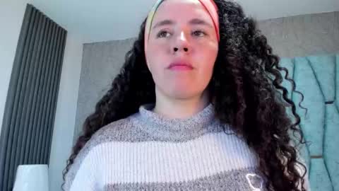 Valeria online show from 09-18-25, 04:53