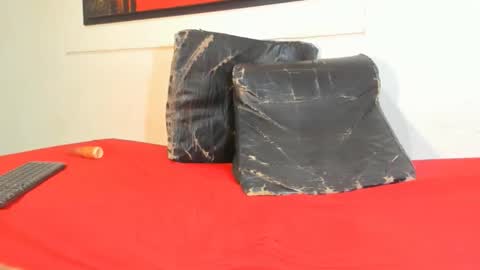 valeriapinkk online show from 11-24-25, 08:52