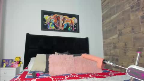 VALERIE online show from 10-29-25, 07:37