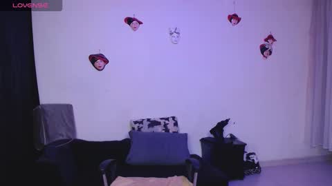 Valerie online show from 10-05-25, 04:38