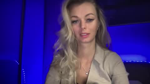 Snapshot of valerieluvsugar chatting on 09-23-25, 08:28 Valerie online show from 09-23-25, 08:28