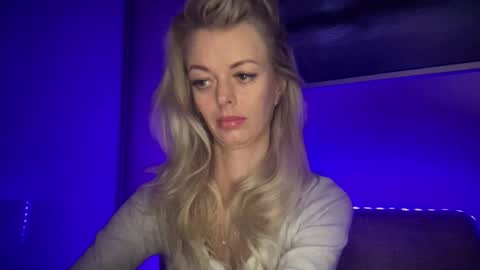 Snapshot of valerieluvsugar chatting on 11-25-25, 11:54 Valerie online show from 11-25-25, 11:54