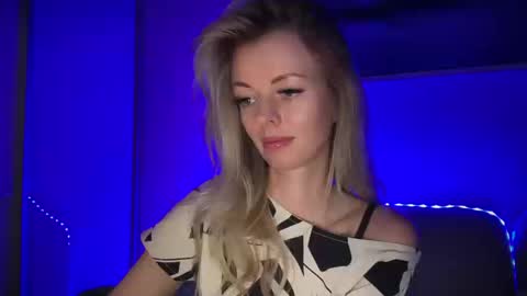 Valerie  online show from 03-12-26, 05:19