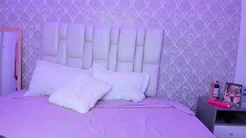 valeriesaint online show from 03-25-26, 10:49