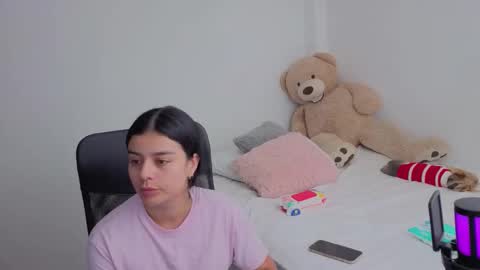 Juli C online show from 12-17-25, 01:11