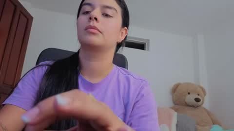 valerihouse_ online show from 05-12-26, 12:52