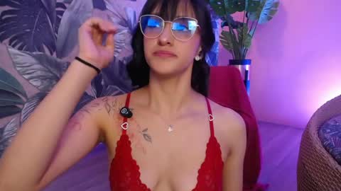 Snapshot of valery_blush chatting on 04-25-26, 04:26 valery_blush online show from 04-25-26, 04:26