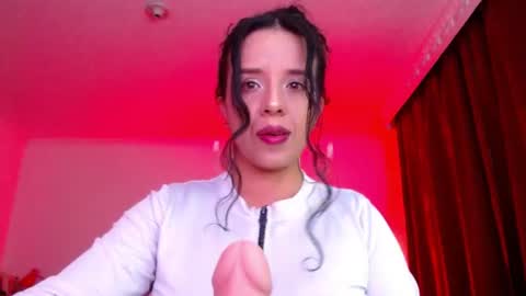 Snapshot of valery_meer_ chatting on 06-14-26, 11:29 Valeria online show from 06-14-26, 11:29