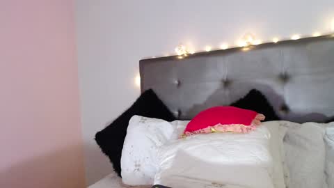  Ana Paula  online show from 01-11-25, 08:11