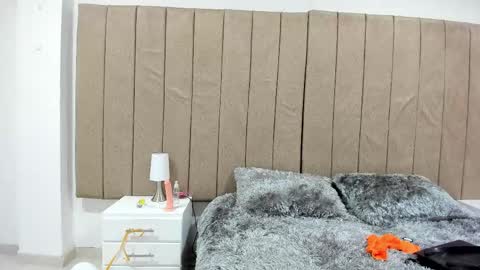 Snapshot of valery_slim18 chatting on 02-16-26, 12:01 valery online show from 02-16-26, 12:01