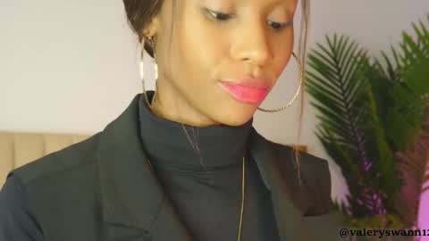 Valery swan1 online show from 11-27-25, 03:19