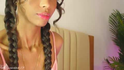 Valery swan1 online show from 05-18-26, 12:22