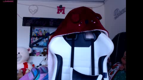 B V Naughty online show from 11-11-25, 06:41