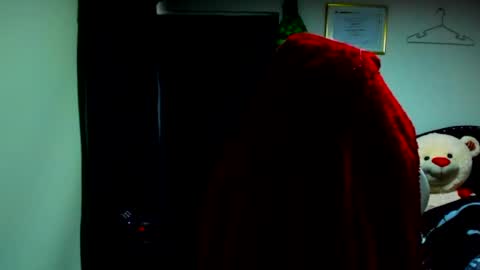 B V Naughty online show from 04-21-26, 10:34