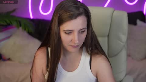 Snapshot of valerymurr chatting on 10-07-25, 06:38 V A L E R Y  M U R online show from 10-07-25, 06:38