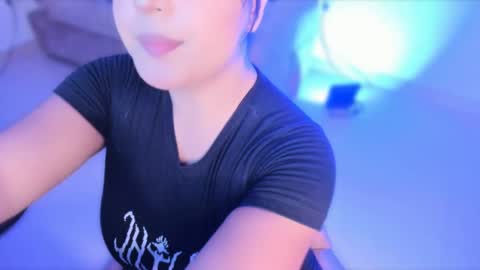 Snapshot of valerysoto_ chatting on 02-14-25, 12:30 Valery Soto online show from 02-14-25, 12:30