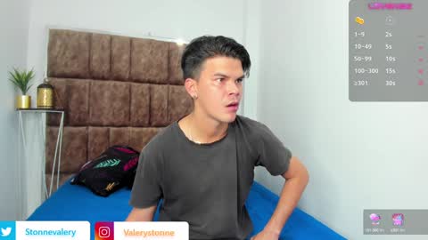 Snapshot of valerystonne_ chatting on 01-07-25, 07:28 Valery Stonne online show from 01-07-25, 07:28