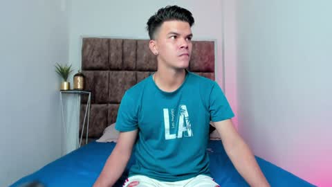 Snapshot of valerystonne_ chatting on 01-12-25, 07:53 Valery Stonne online show from 01-12-25, 07:53