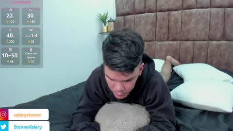 Snapshot of valerystonne_ chatting on 02-08-25, 11:34 Valery Stonne online show from 02-08-25, 11:34