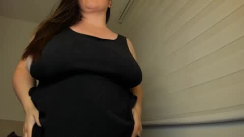 My name is Valery... Nice to meet you  thumb up me please its important online show from 02-28-25, 03:59