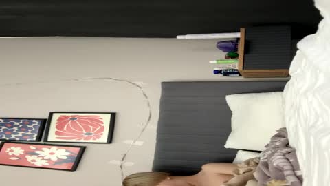 valevaweheart online show from 05-18-26, 02:34